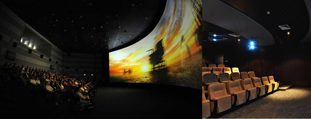 飓风5d影院的银幕.jpg