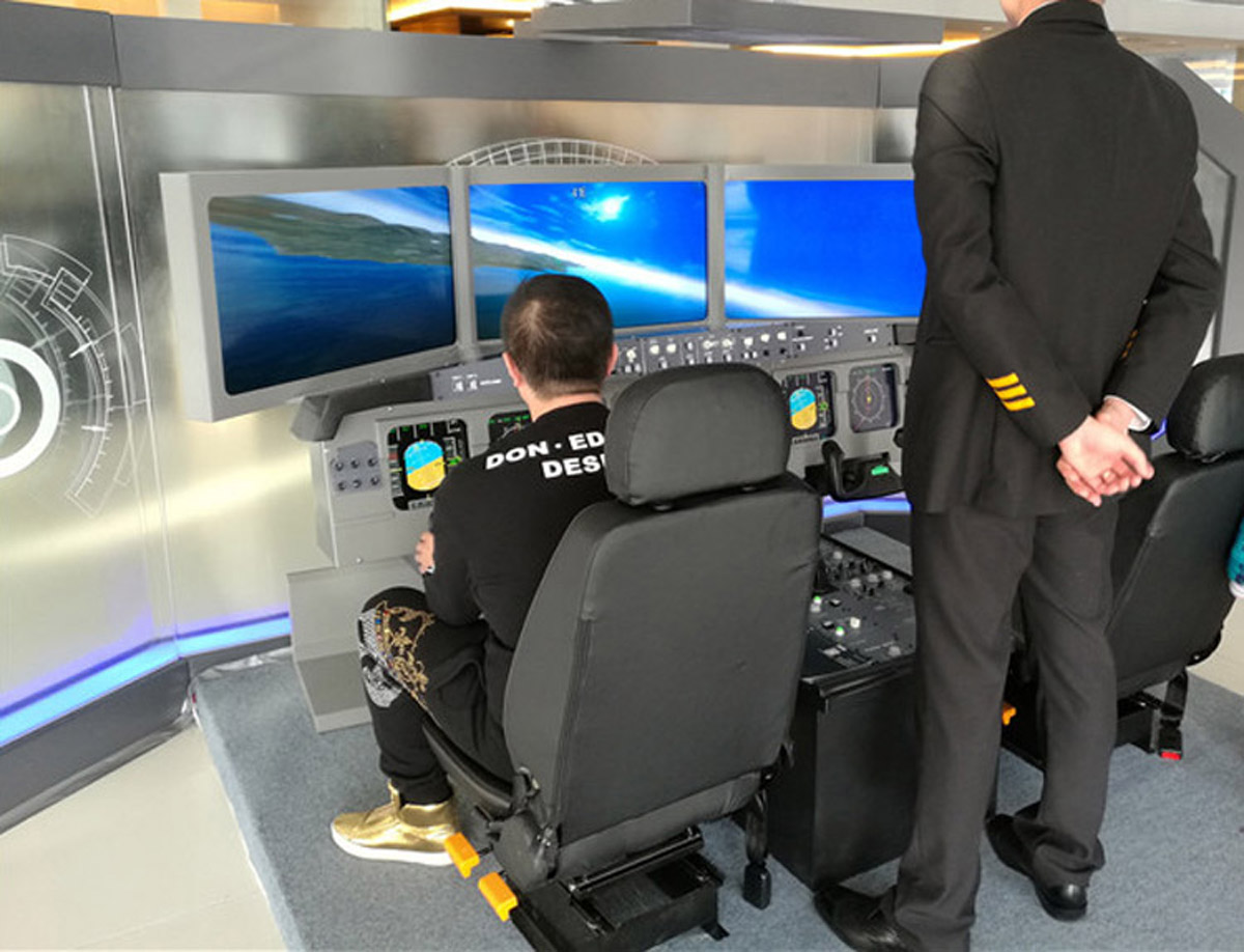 飓风儿童职业体验空客飞行模拟器.jpg